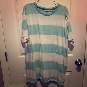 Old Navy Men’s XL Tall t-shirt